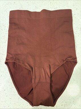 Shapermint High-Waist Shaping Briefs — Rust Brown